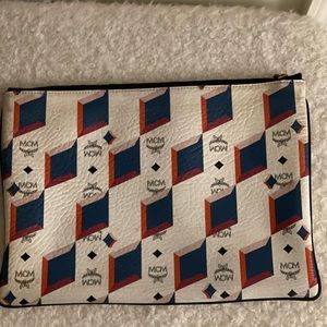MCM POUCH/CLUTCH